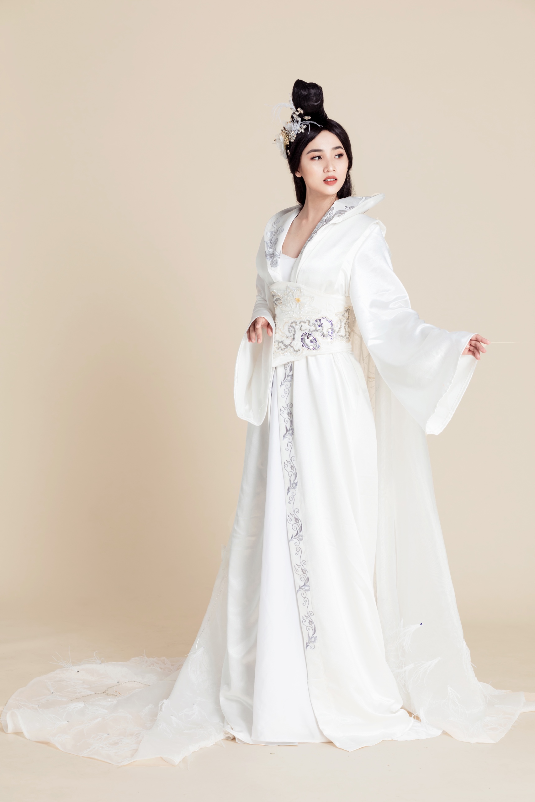 Áo cưới Trung Quốc cô dâu màu xanh  Hoài Giang shop