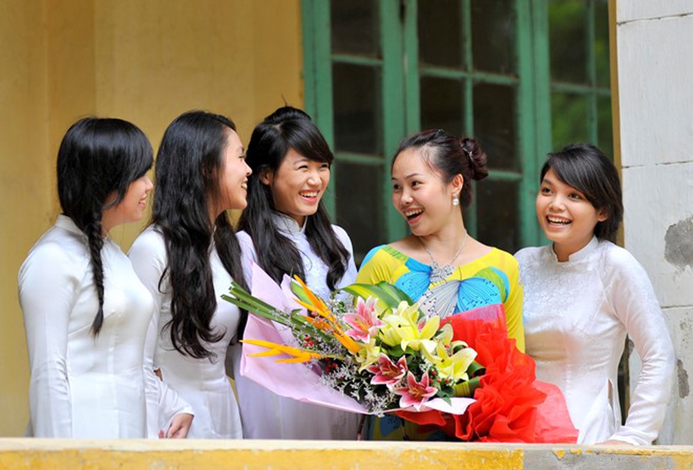 cho-thue-trang-phuc-bieu-dien-van-nghe-20-11-6