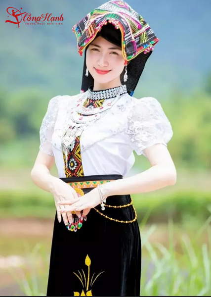 trang-phuc-dan-toc-thai-trang