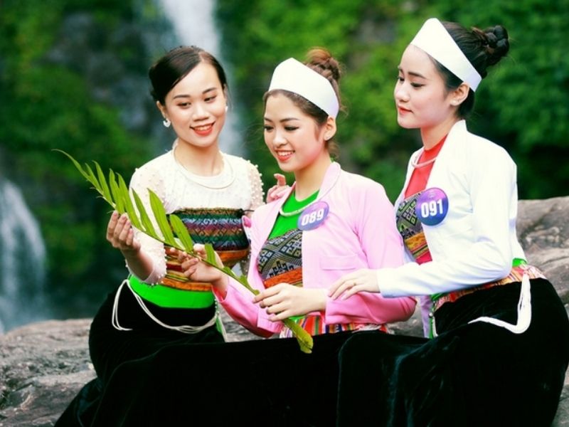 trang-phuc-truyen-thong-viet-nam-10