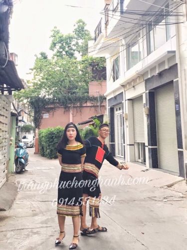 Thuê Dân tộc Jarai nữ