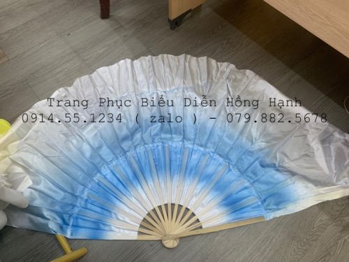 Thuê quạt lụa xanh dương - Ms 6