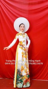 Thuê áo dài trình diễn 11 - ADTD11