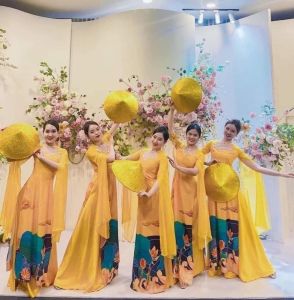Thuê Áo dài truyền thống 364 - ADTT364