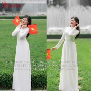Áo dài trắng truyền thống