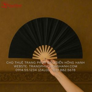 Cho Thuê Quạt Múa Màu Đen